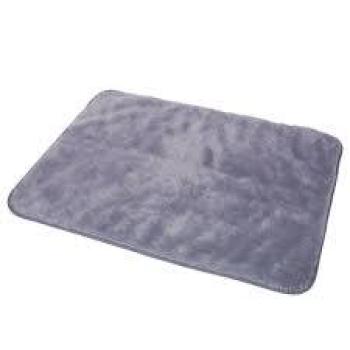 Preview: Nobby Hundematte Tallo Grau 100x75x3 cm – Isolierende & rutschfeste Haustierdecke mit Langhaar-Plüsch